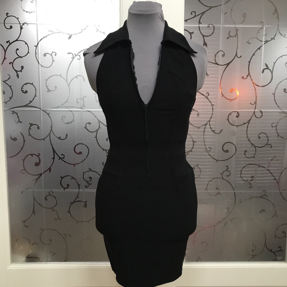 EUC- L'PATRICIA -ZIPPER PLUNGE BACKLESS DRESS